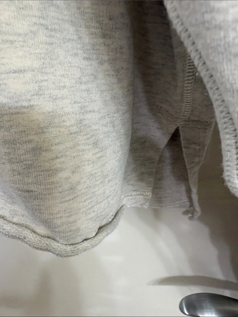 lululemon athletica Light Heather‎ Gray Cream Hooded Cropped Pullover Hoodie